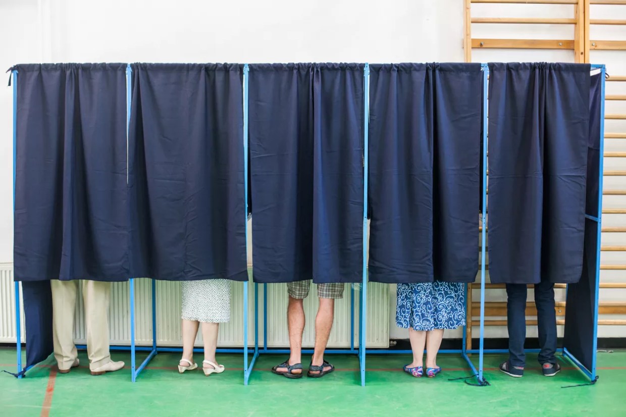 Texas Democrats Sue to Keep Straight-Ticket Voting