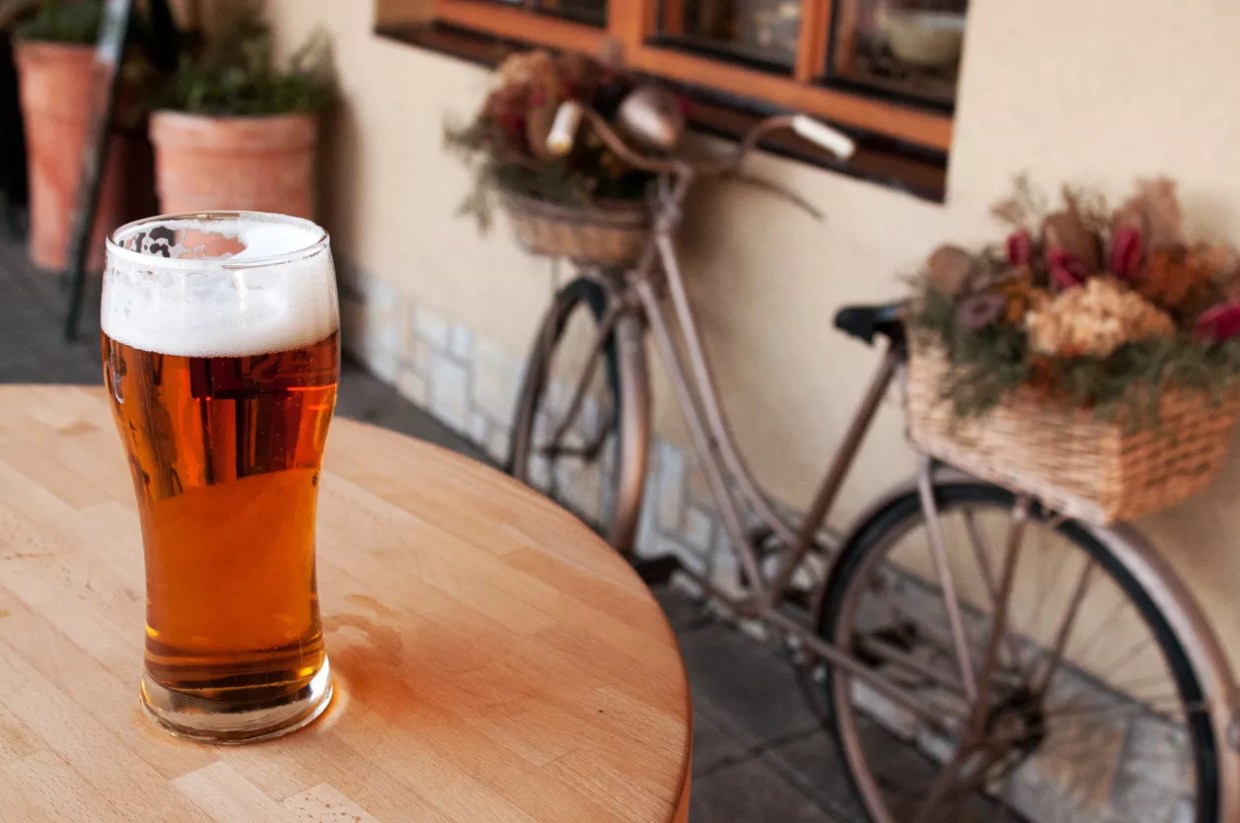 The Week in Dallas Beer: Bonnie and Clyde, Beer Kickball and Cow Plop Bingo