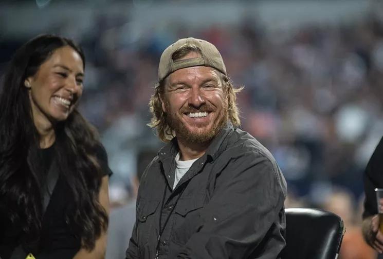 Does everybody hate Chip and Joanna Gaines now?