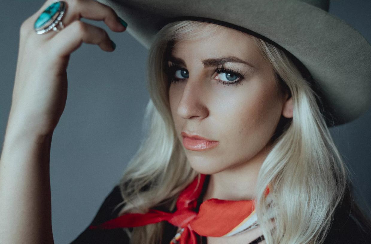 Elaina Kay Is Ready to Express Herself in an Album Produced by Paul Cauthen