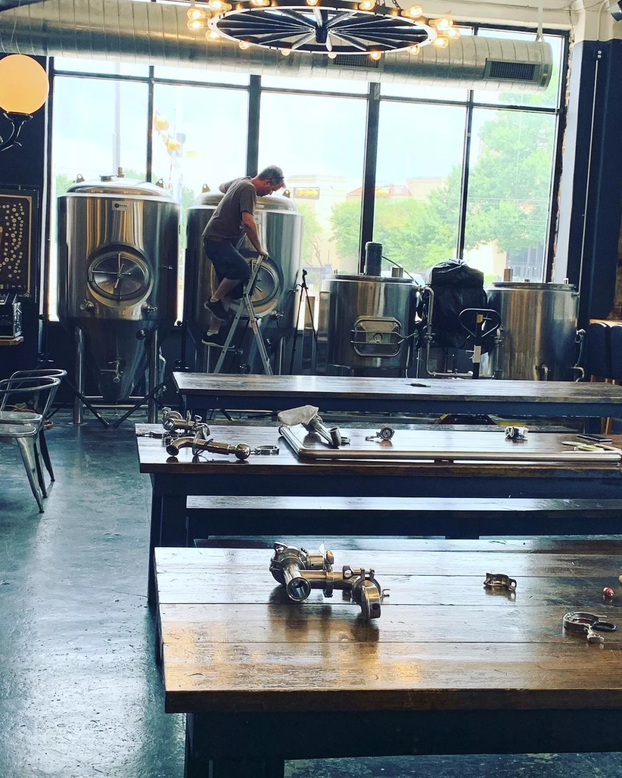 Craft and Growler Is Branching Out by Serving Food and Brewing Their Own Beer