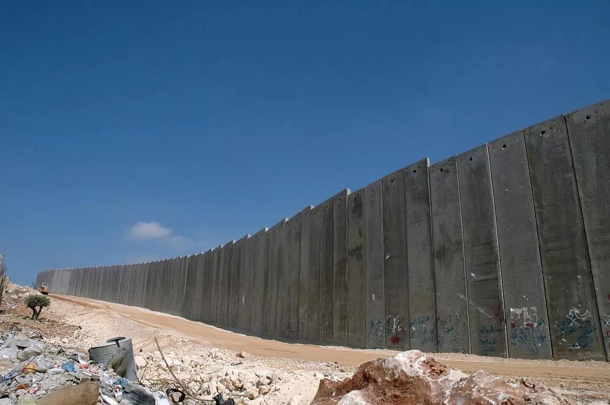 Dallas Journalist in Israel Boycott Suit Knows What the Screws Feel Like