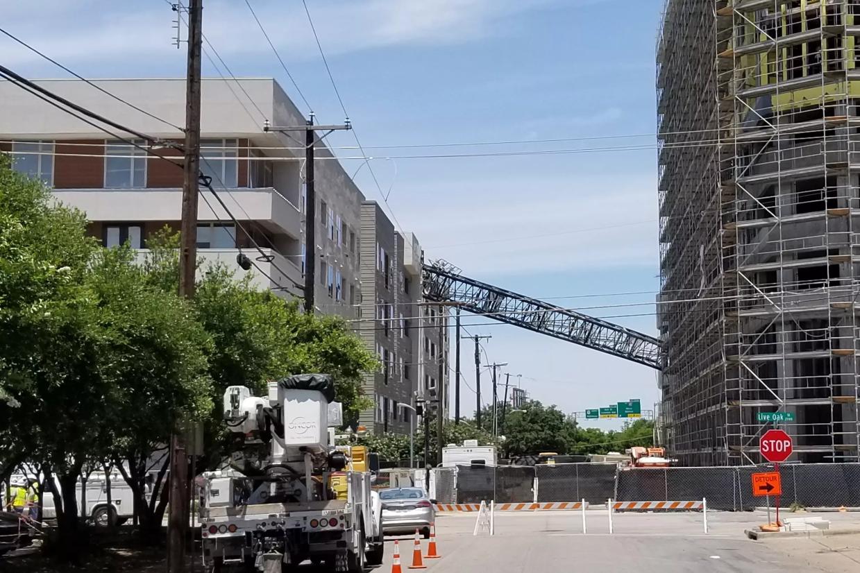 After Deadly Crane Crash, Apartment Residents Pick Up the Pieces