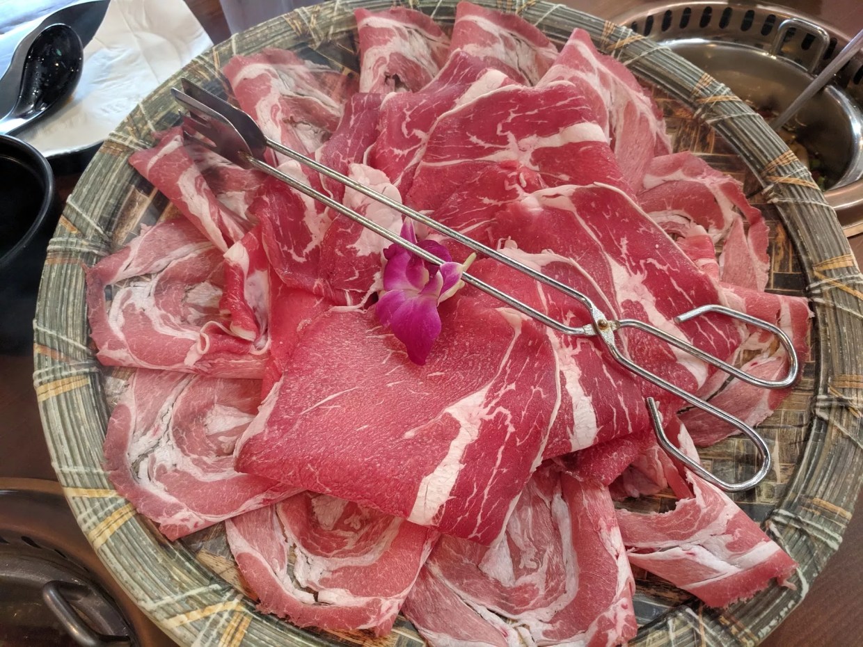 Plano’s ‘Conveyor Belt Hot Pot’ Doesn’t Work as Advertised, but It’s Still Delicious