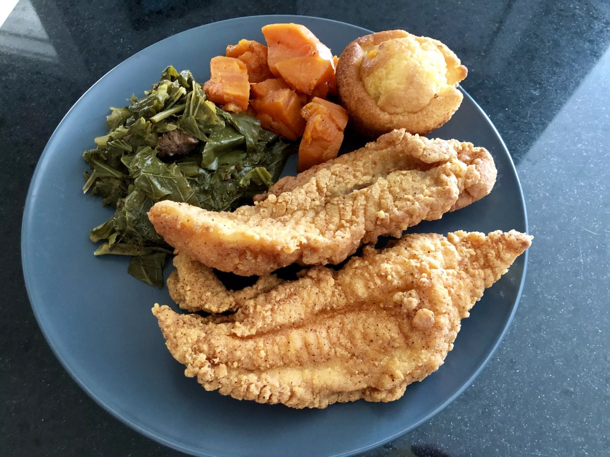 Faye’s Place Serves Fried Catfish, Shrimp, Burgers and More in Southern Dallas