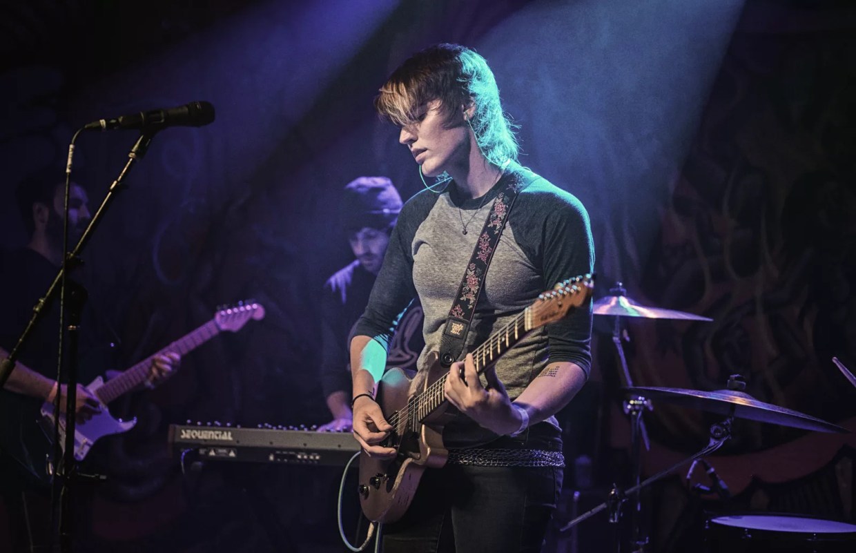 Emo Band awakebutstillinbed Made a Last Minute Stop to Play Intimate Hometown Show