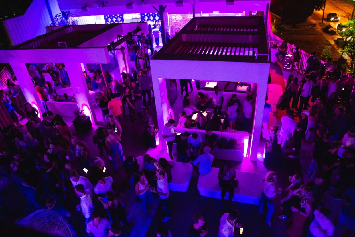 ‘Cocktailing’ Biz 77 Degrees Comes to East Dallas. Will Noise Come with it?