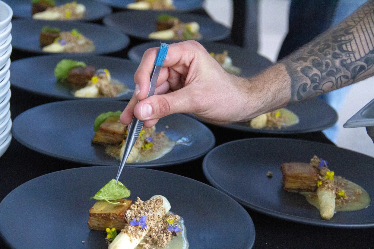 Chefs Line Up for Cooking Competition Sept. 30