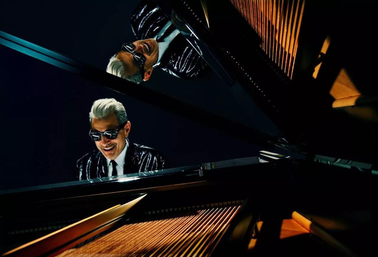 Jeff Goldblum and The Mildred Snitzer Orchestra’s Playful, Touching Sound Made It OK for Stars to Start Bands Again