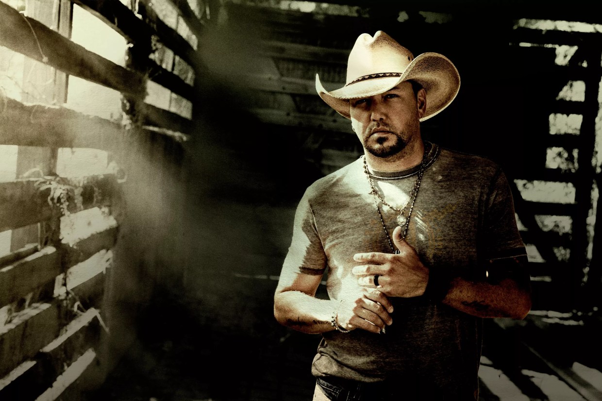 Jason Aldean Talks Baseball and Returning to Las Vegas After the 2017 Mass Shooting