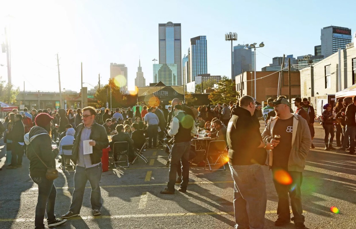This Weekend: Halloween, Día de los Muertos, a Vegan Food Festival and a Beer Fest in Deep Ellum