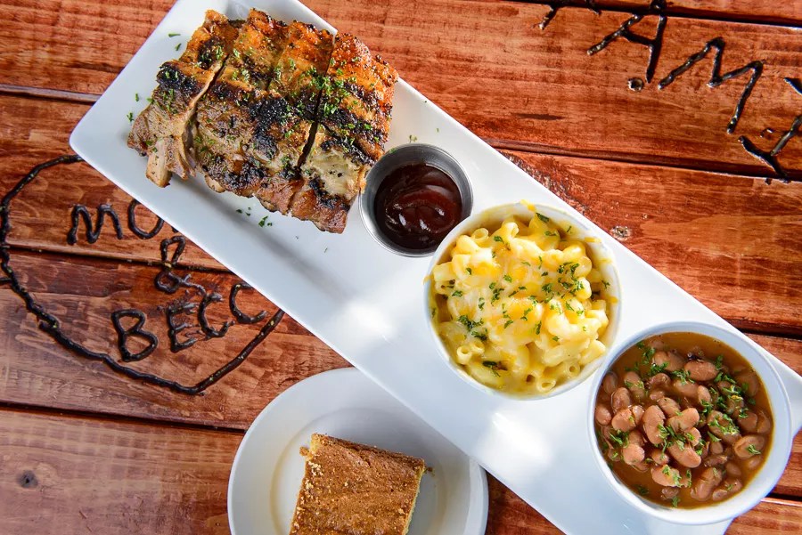 Come to Kendall Karsen’s in Oak Cliff for Refined Soul Food. Stay for the Hospitality.