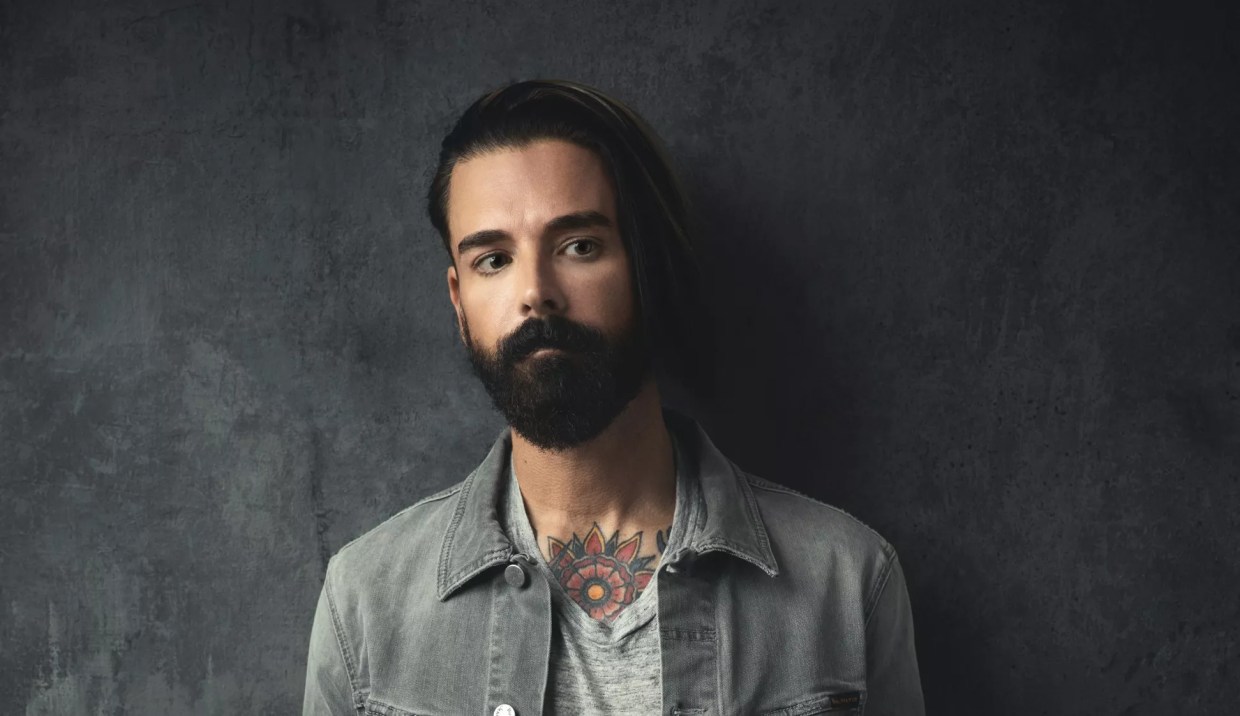 Dashboard Confessional’s Chris Carrabba Has Moved On from His Pompadour, but Not from His Songs