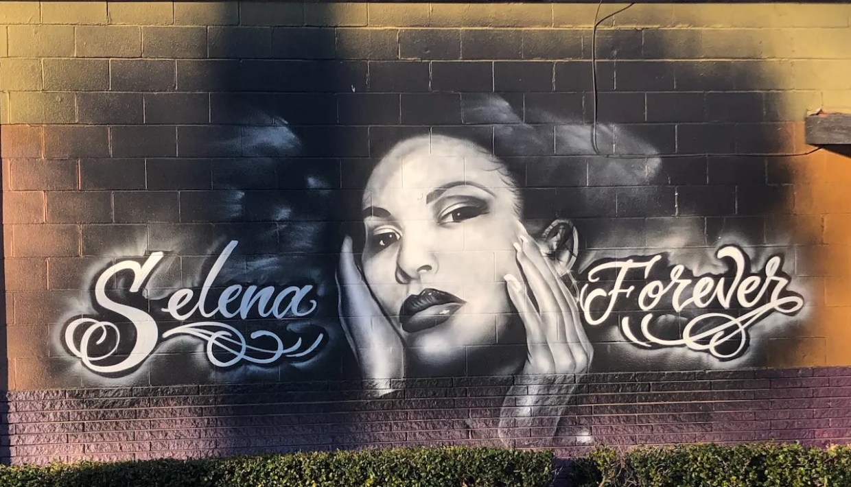 The Hot-Off-the-Grill Burgers and Selena Tributes at Country Burger