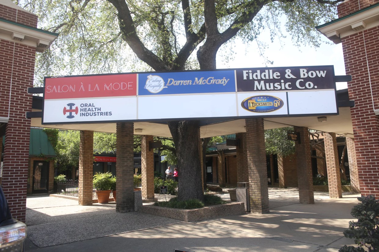 Jailed Dallas Salon Owner Now Symbol for Texas Conservatives