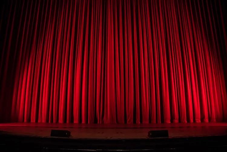 In North Texas, the Whole World is a Stage United as Theaters Band Together