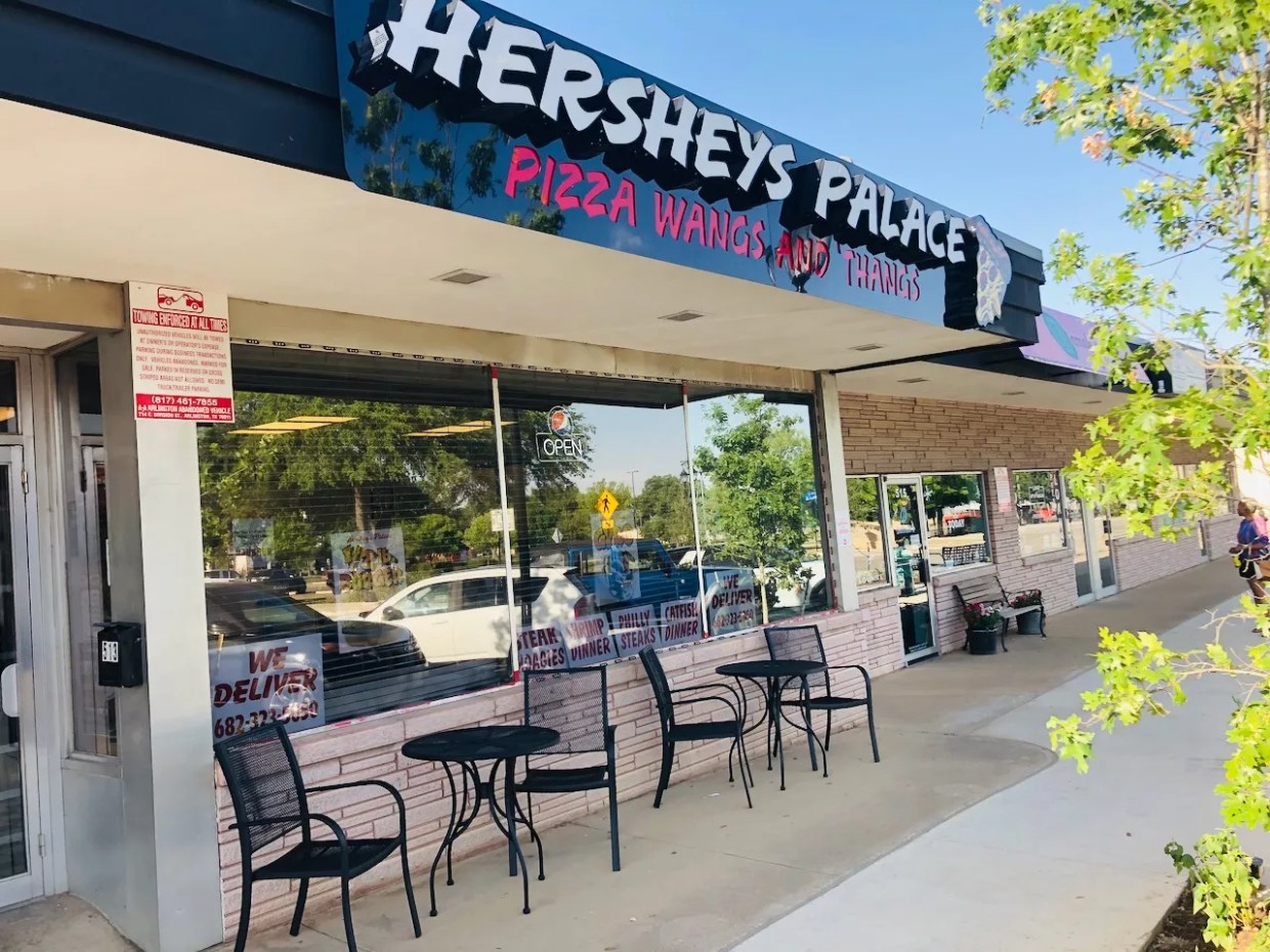 Good to Go: Hershey’s Palace Has Catfish Done Right Plus Two-Handed Sandwiches