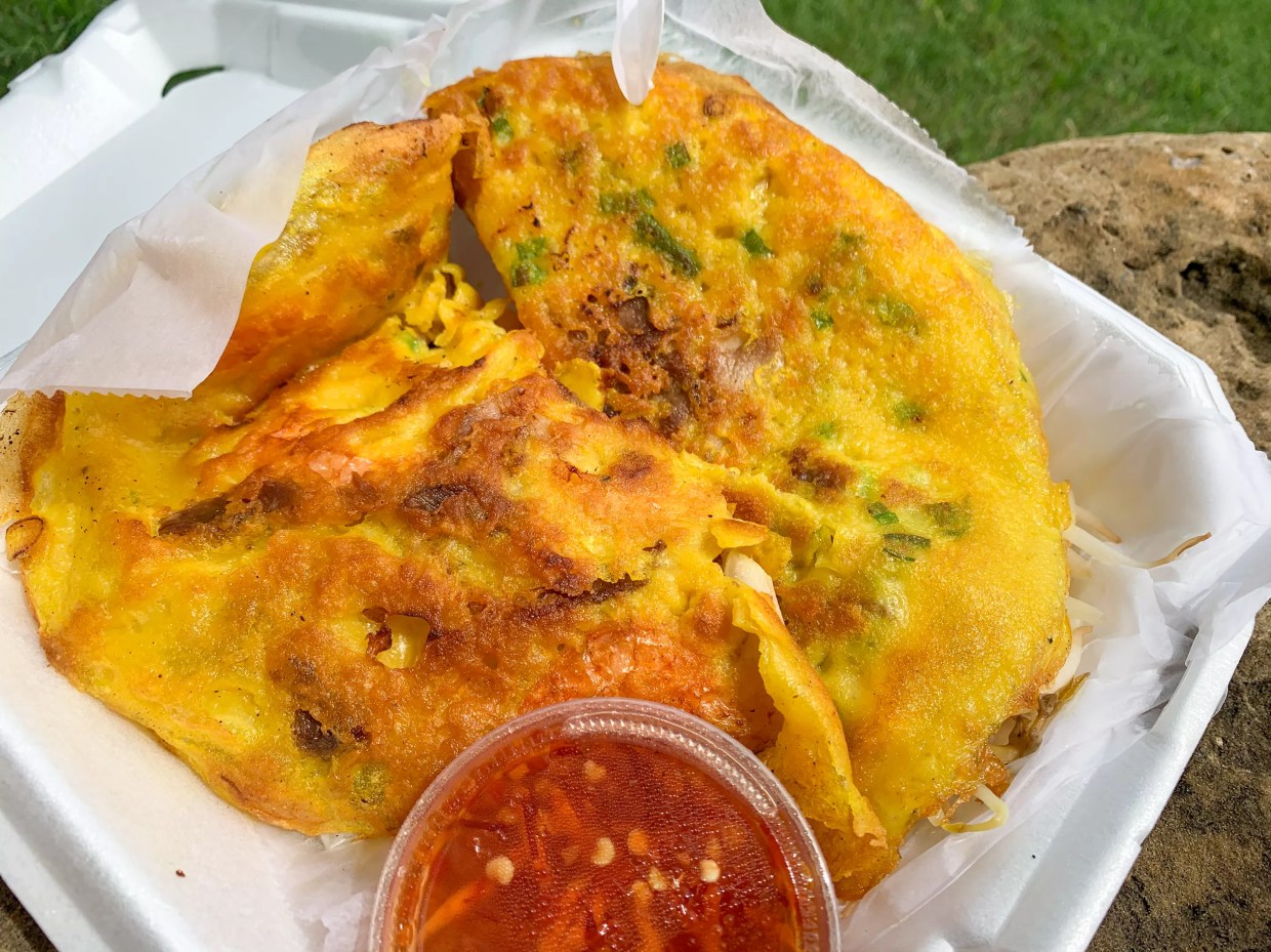Good to Go: Trip to Arlington Pays Off with Crispy, Enticing Bánh Xèo