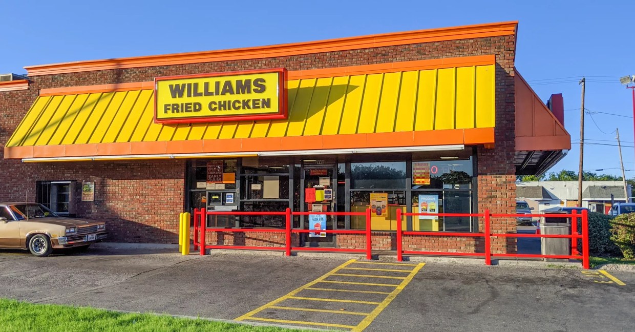 Williams Chicken Gives Back in South Dallas