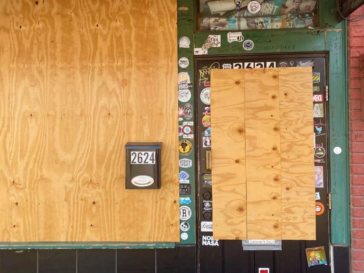 RESTAURANT Act of 2020 Aims to Help Small Spots First