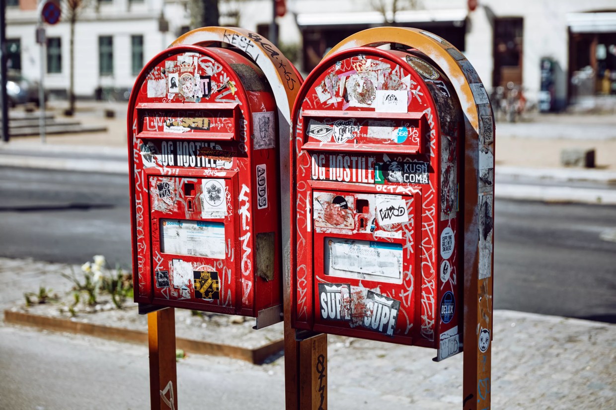 North Texas Residents Report Mail Delays Following USPS Policy Changes