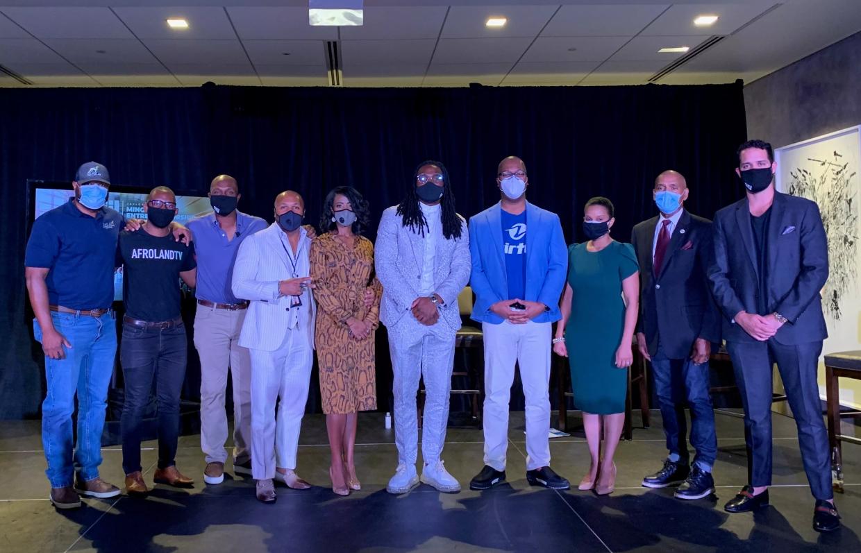 Dallas Cowboys’ Jaylon Smith Invests in Local Minority Entrepreneurs
