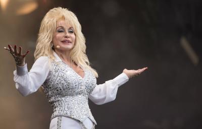North Texas artists pay tribute to Dolly Parton