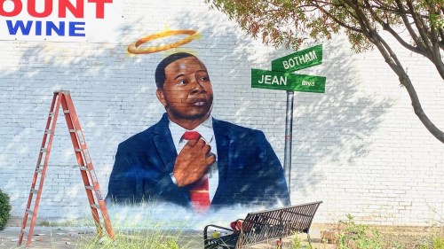 Dallas Approves New Botham Jean Boulevard Signs