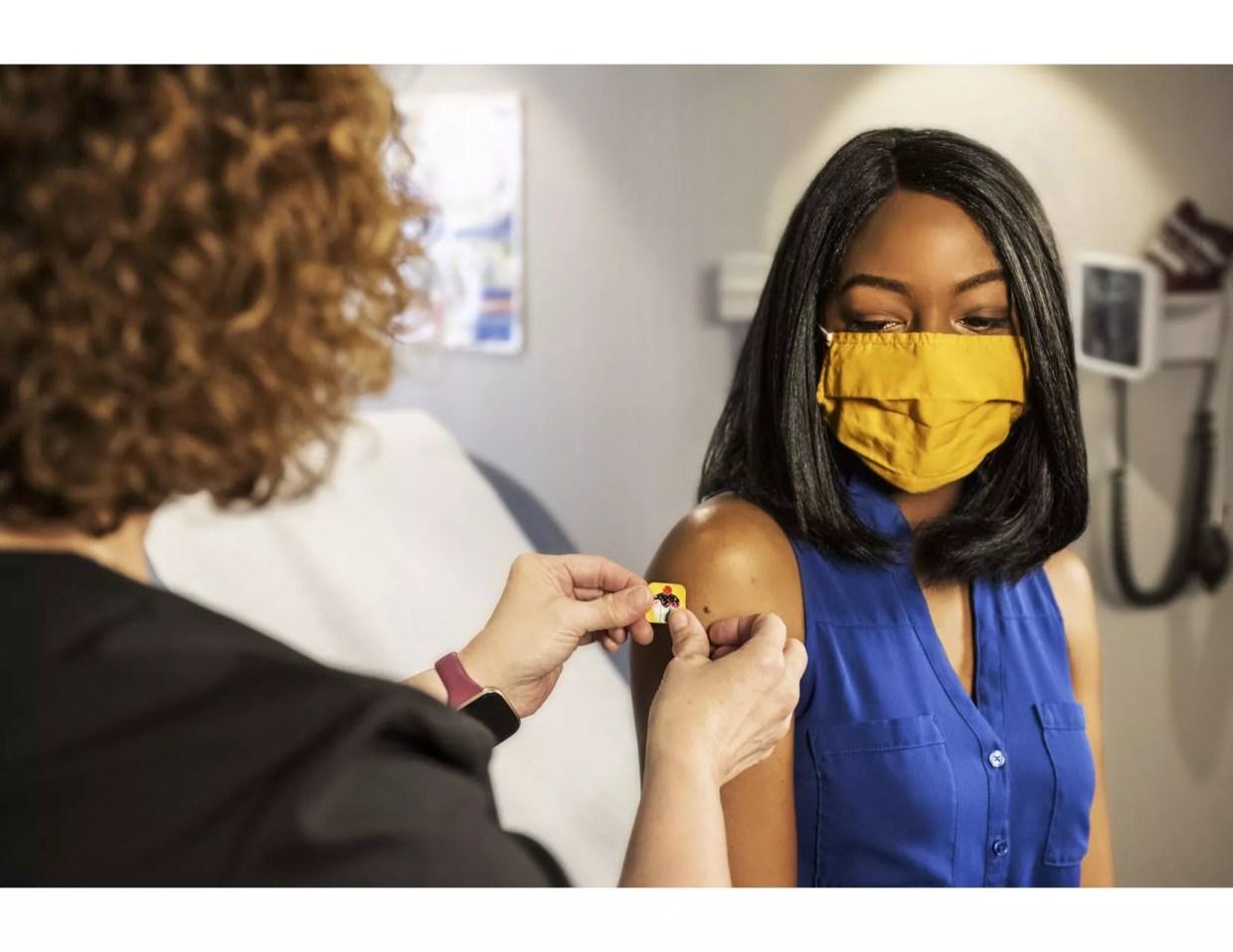 First Vaccines To Arrive This Week for Medical Workers, Long-Term Care Facilities