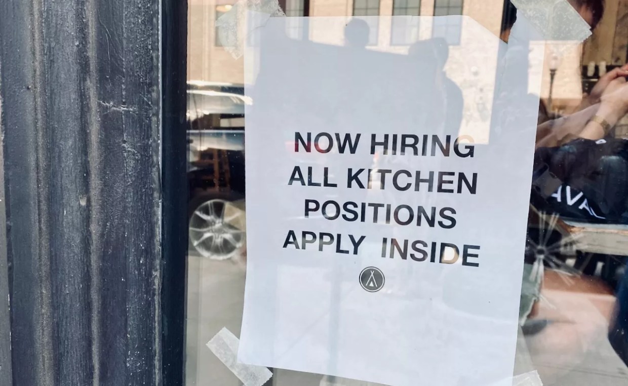 Restaurants Struggle to Staff Up as Diners Are Anxious to Get Out