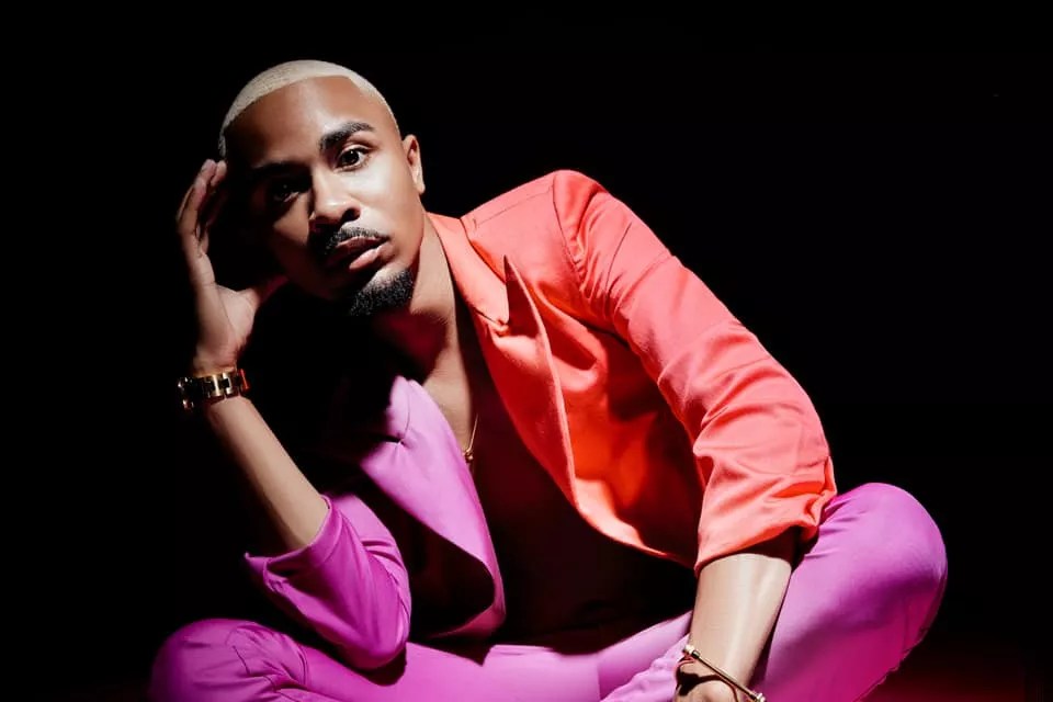 Kevin Hawkins Works Out His Past With <i>Mixed Emotions</i>