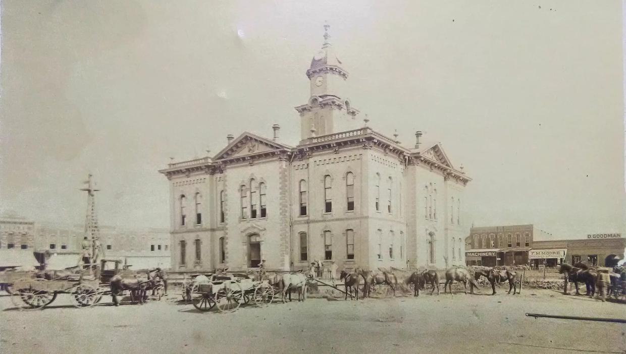 In Sherman, a Bitter Standoff Over a Marker to Memorialize a Terrible Lynching