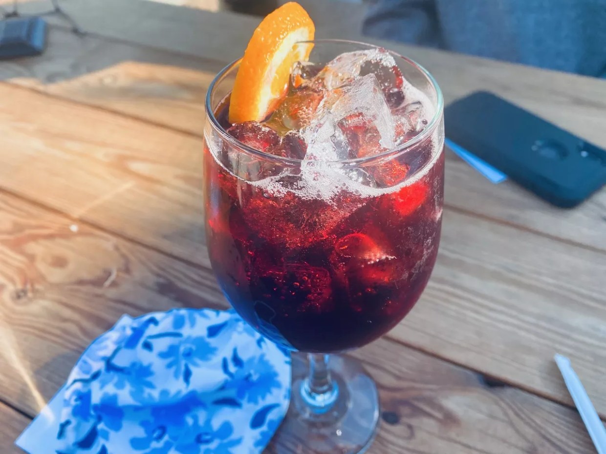 As Risk Rates Increase, Yelp Data Link Vaccination Rates to Restaurant Recovery