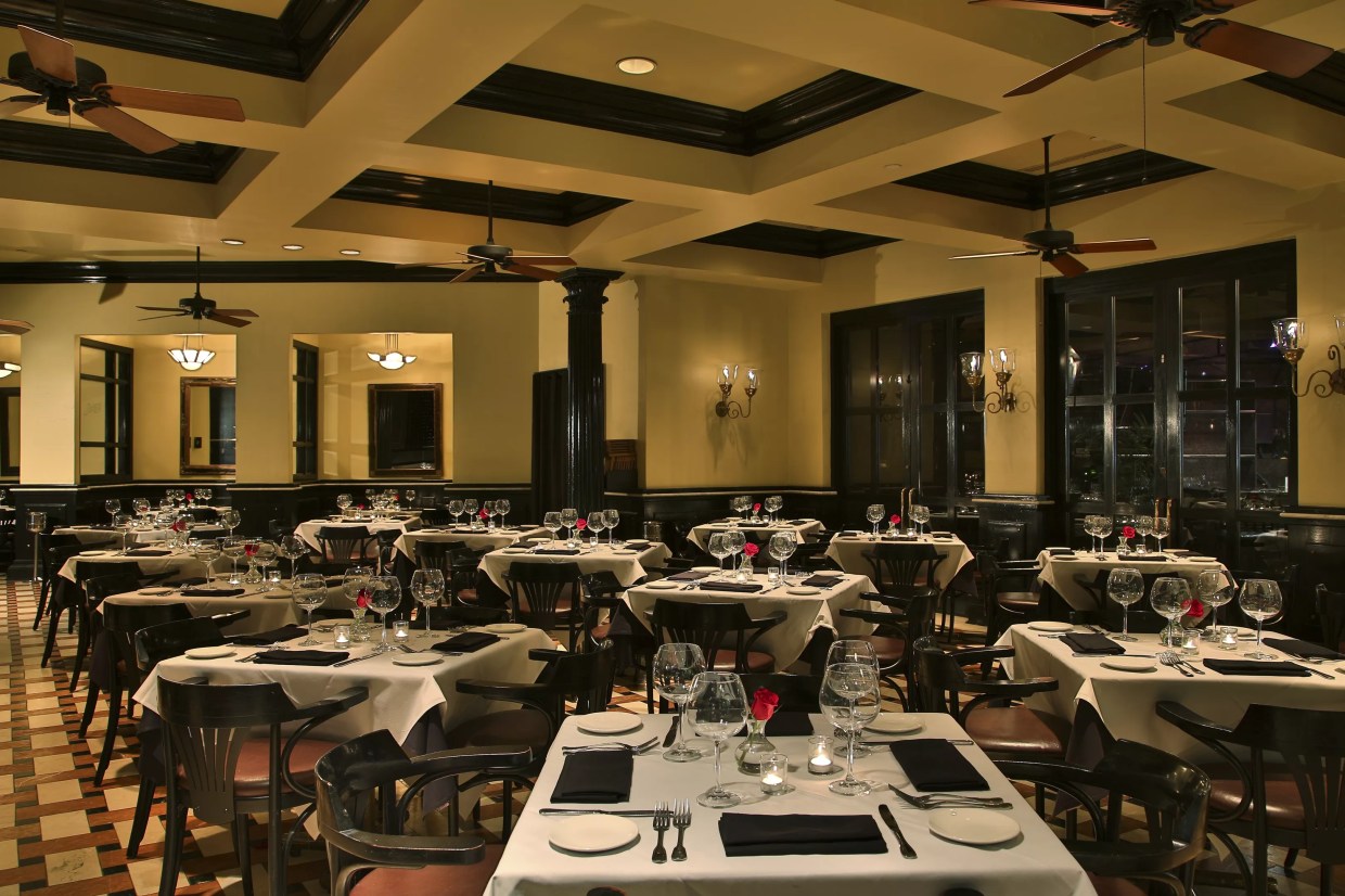 Dakota’s Reopens Sept. 13, Get Your Ressie Now