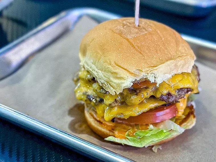 cheeseburger