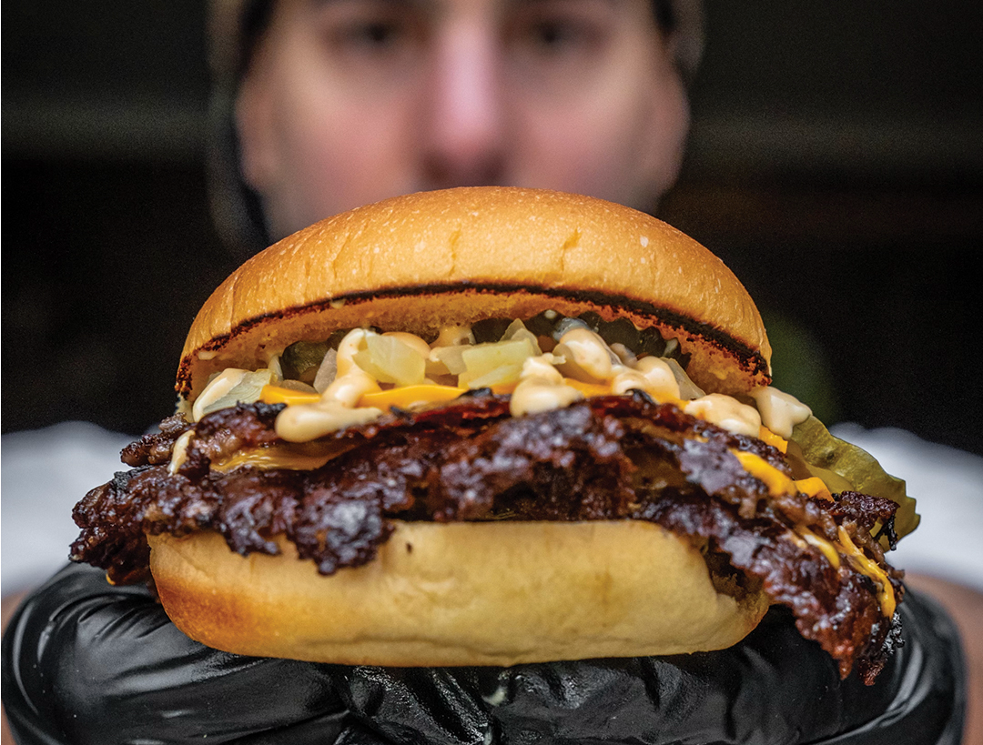 Leon’s Smash Burger Pop-Up Mates Aussie Burgers With Zavala’s Barbecue on Saturday