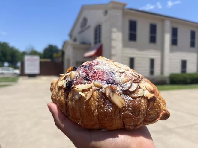 Berry almond croissant from Ollio