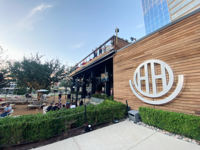 Best Places to Eat Near the American Airlines Center