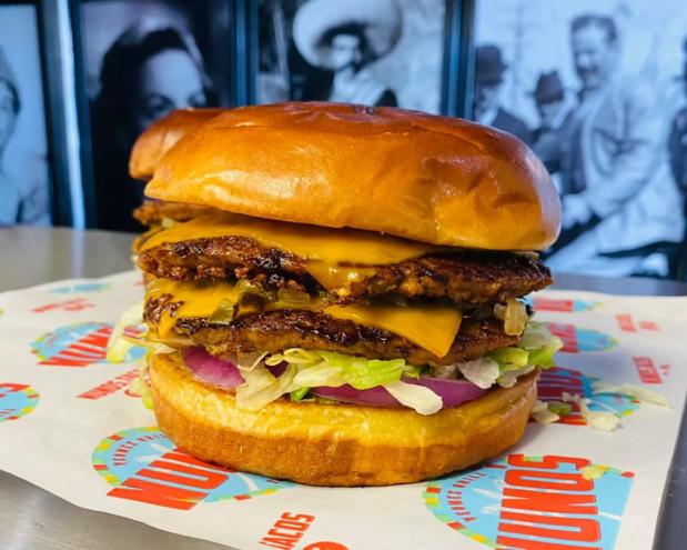 nuno's vegmex burger