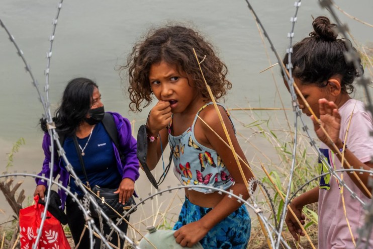 Candidates from both parties seem unable to fix the problems at the Mexico border in Texas.