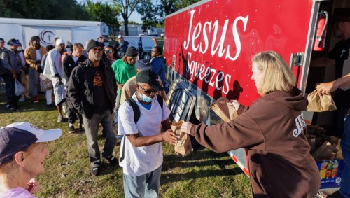 Dallas Shuts Down Homeless Meal Sharing