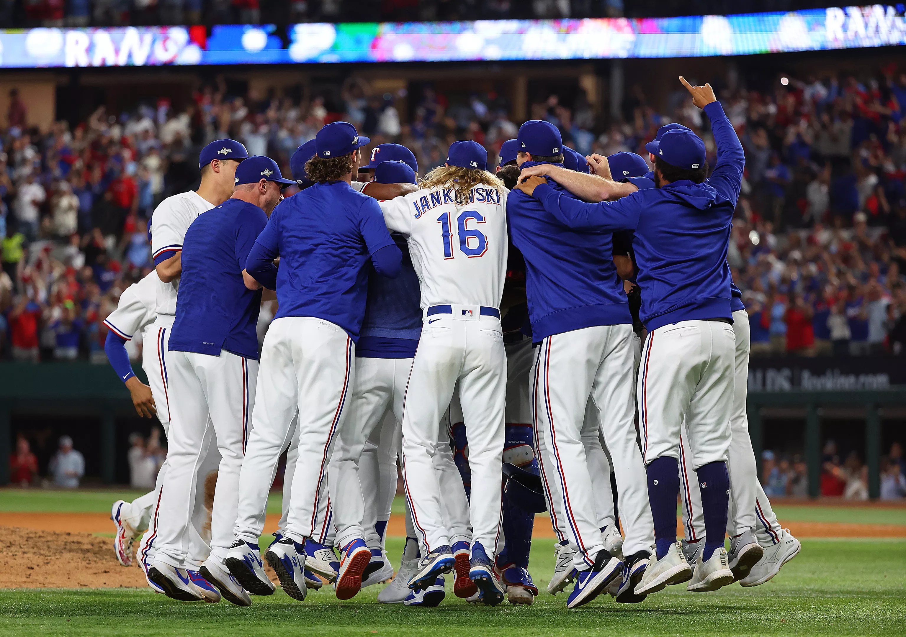 texas rangers celebrate
