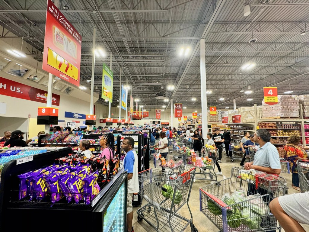 A List of Grocery Stores, Restaurants and Bars Open for Dallaska-Icegeddon 2026