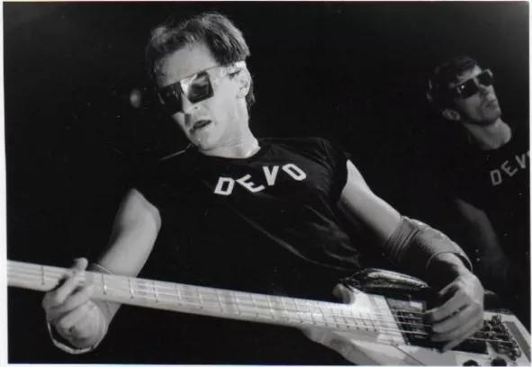 gerald casale devo