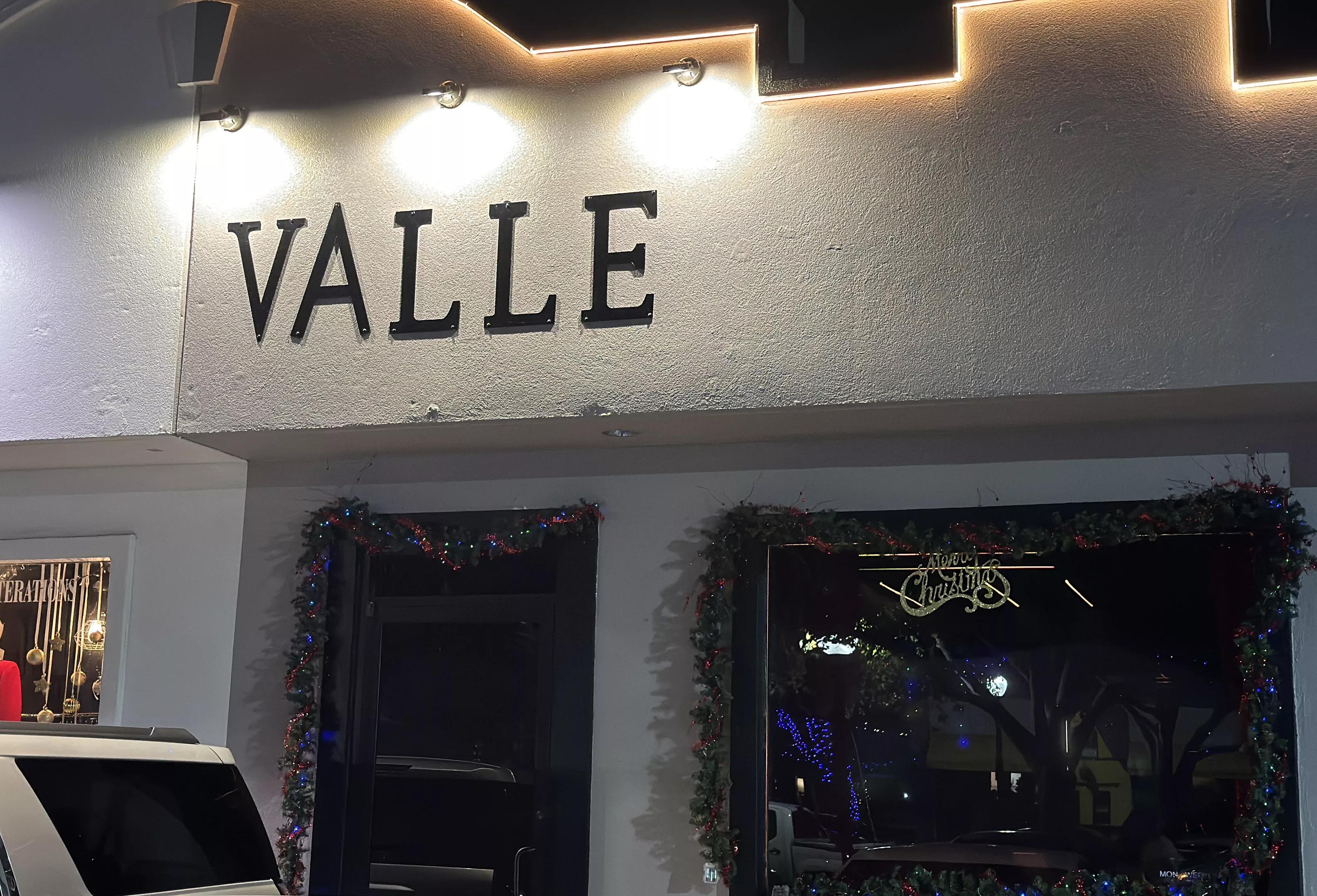 exterior of Valle