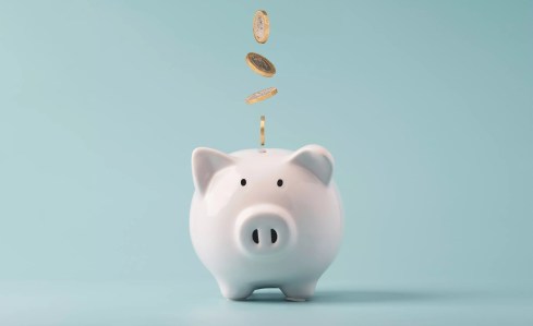 DFW Women Are Earning Less Than Men