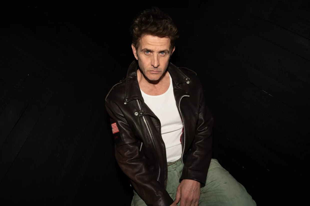 Joey McIntyre and the Evolution of a Pop Idol