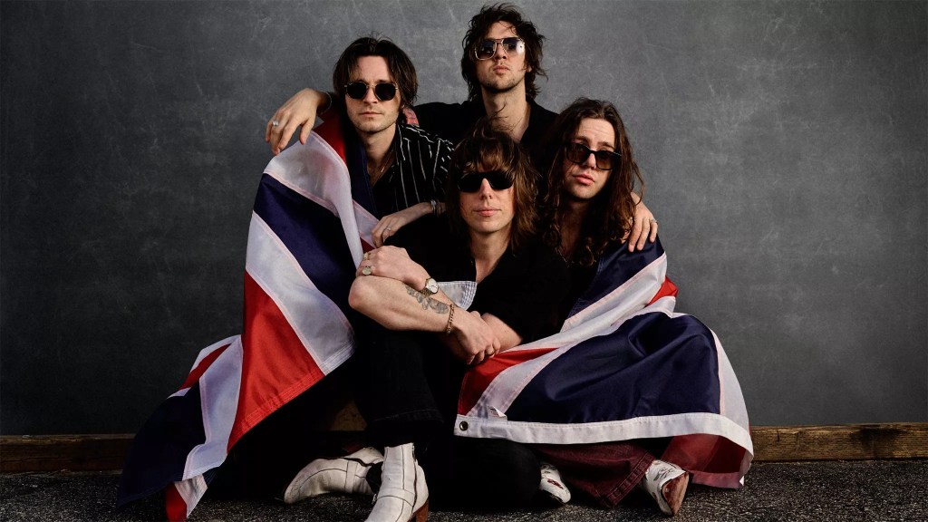 celebrating the 10 year anniversary of Everybody Wants – THE STRUTS
