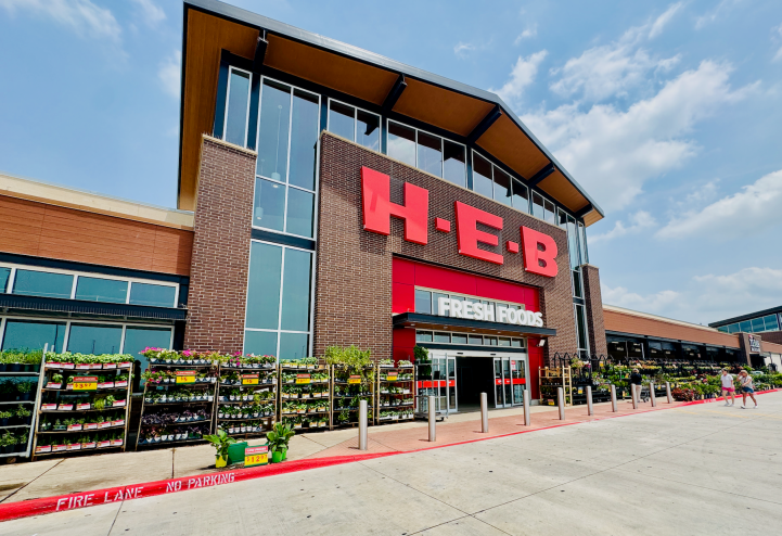 H-E-B storefront