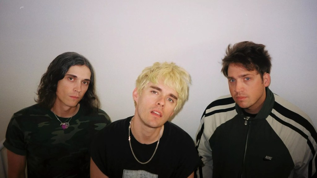 Waterparks w/ iDKHOW
